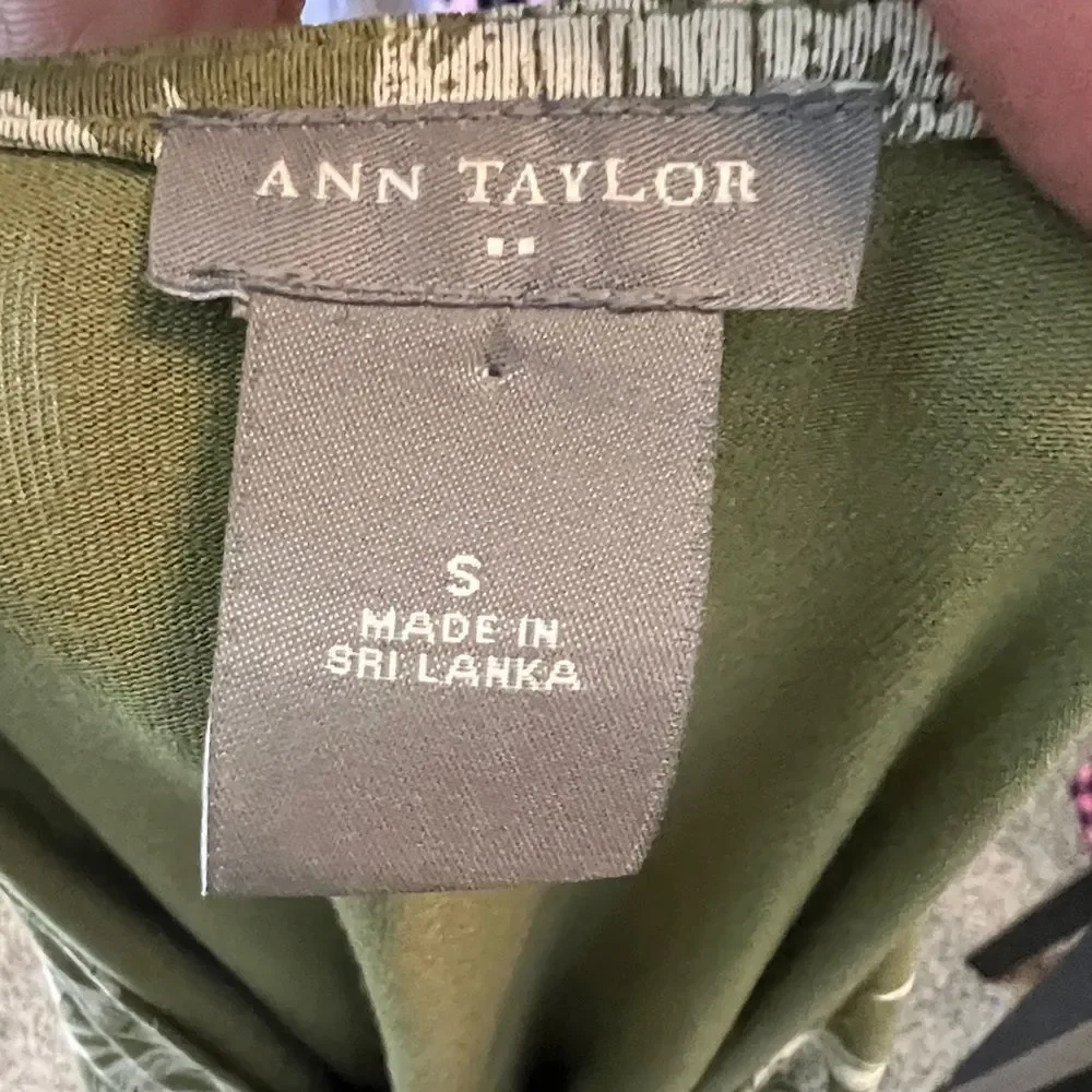 Ann Taylor Top - Picture 5 of 6